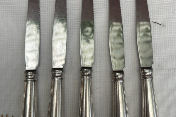 6 x ontbijtmes met kartels van Kempen en Begeer verzilverd