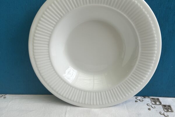 diep bord, Wedgwood Hotelservies wit