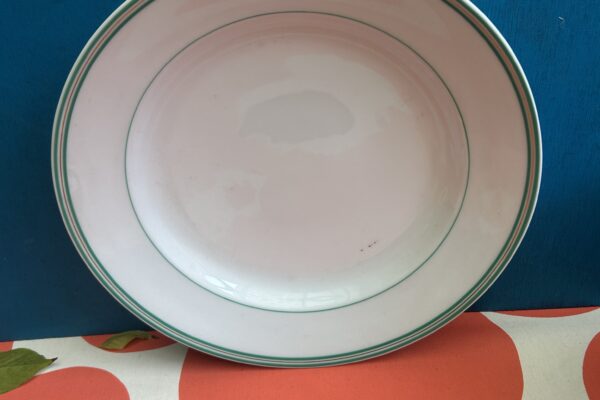 Antiek diep bord creme met groen en goud, Pillivuyt France