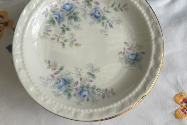 Petit fours bordje Royal Albert, decor Blue Blossom