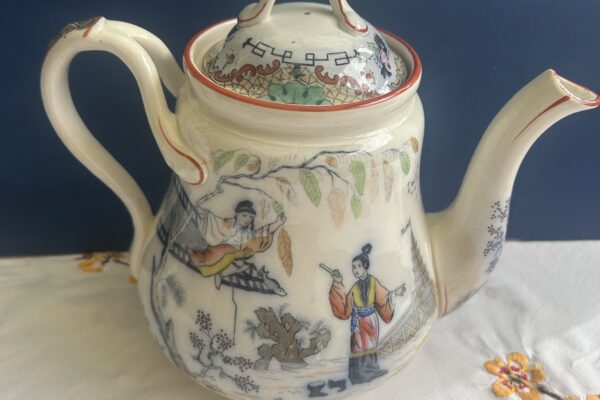 Antieke koffie, thee of chocoladekan, decor 'Timor' Petrus Regout, ca. 1836 (kopie)