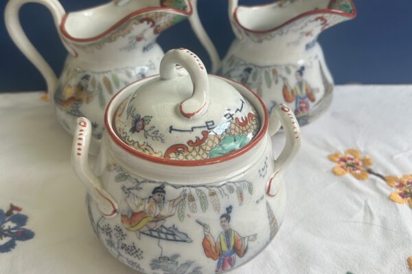 Antieke suikerpot, decor 'Timor' Petrus Regout, ca. 1836