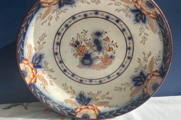 Antieke schaal, decor 'Persian' Petrus Regout, ca. 1856