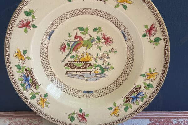 Diep bord, Bridgwood decor Malayda lily