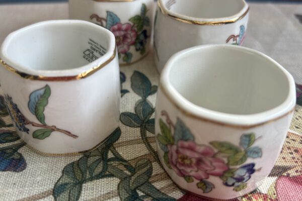 4 x servetring, Aynsley, decor Pembroke