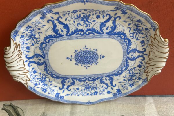 Antiek serveerschaaltje, goud met hemelsblauw, Minton's