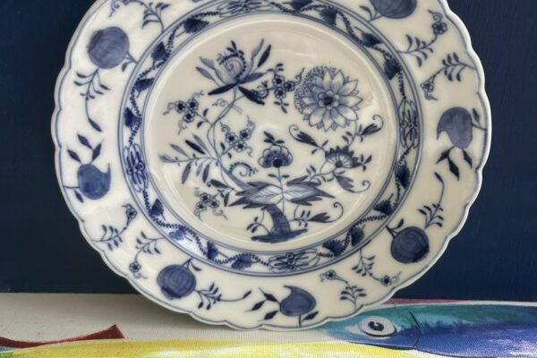 bordje decor Zwiebelmuster van Louis Regout 1895