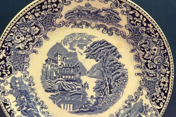Bord Royal Sfinx Maastricht, Cambridge Old England blauw