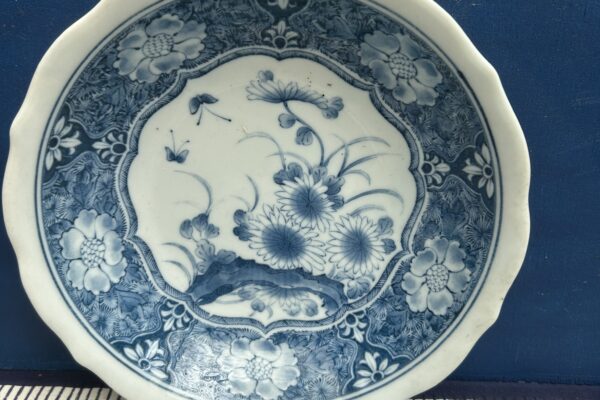 Schaaltje blauw wit, Japans