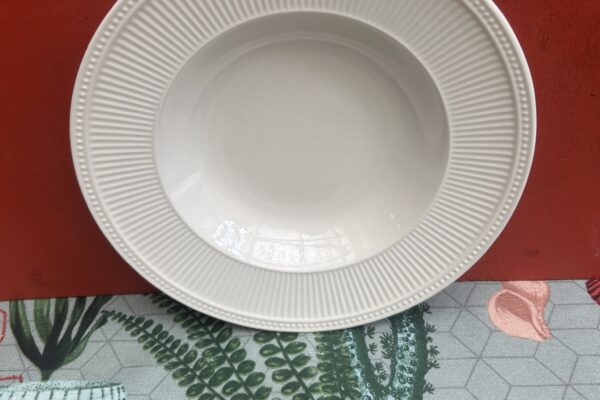 Diep bord Wedgwood, decor Windsor