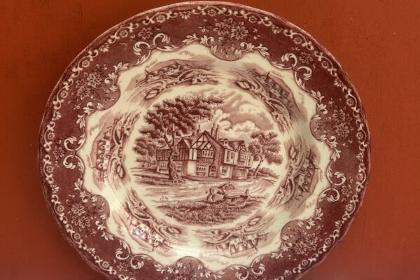 Dinerbord, Grindley decor English Country Inns, rood