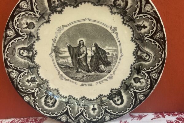 Antiek religieus bord Societe Ceramique, decor Jesus-Christ dans le desert