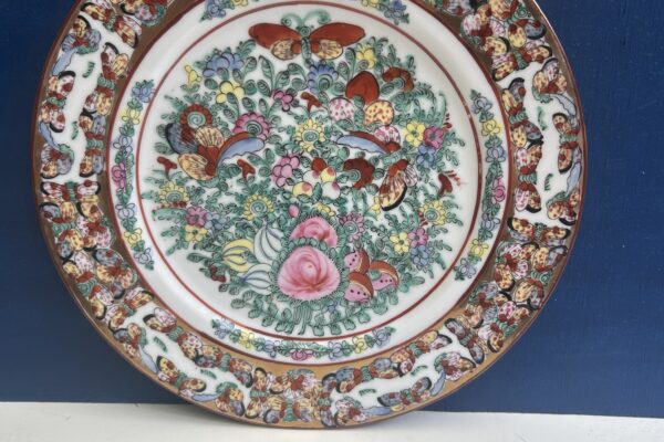 Dinerbord, Chinees, veelkleurig met bloemen en vlinders