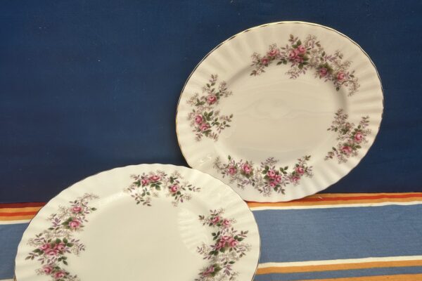 Ontbijtbord, Royal Albert, decor Lavender rose