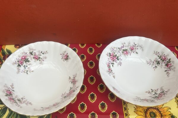 Toetjesschaaltje Royal Albert, decor Lavender rose