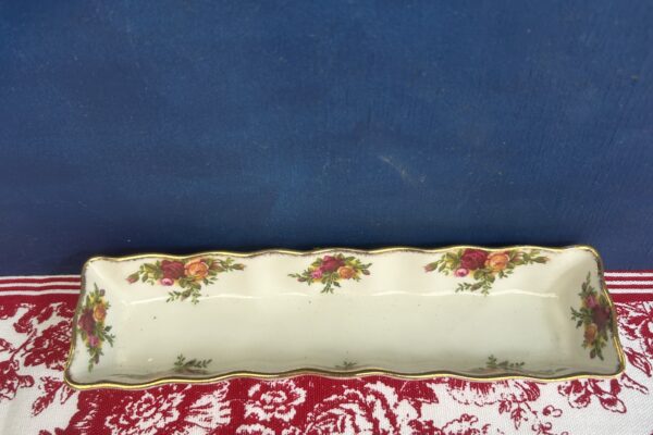 Rechthoekig bakje Royal Albert, decor Old country roses