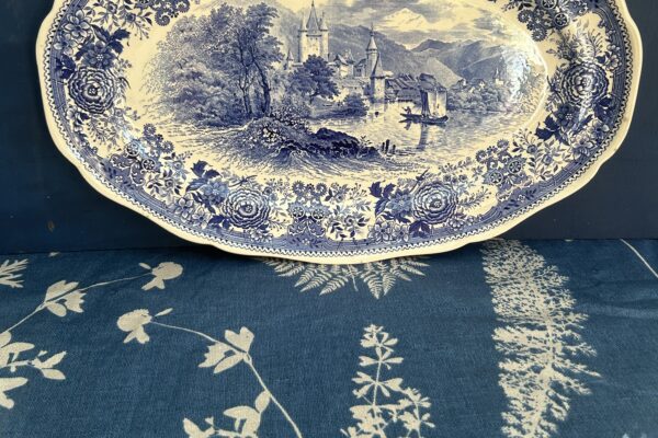 Ovale schaal Villeroy en Boch, decor burgerland blauw