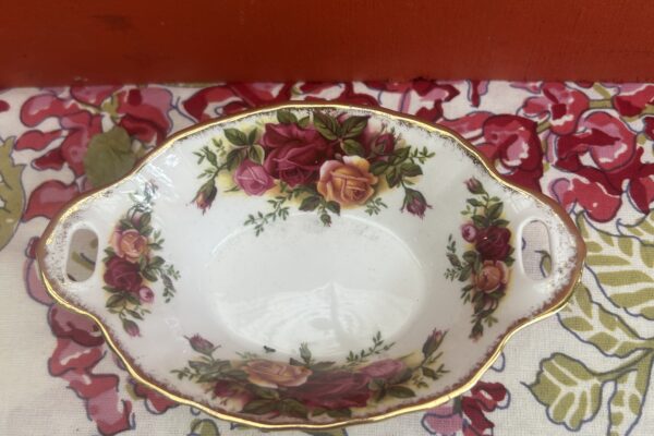 Klein bonbonschaaltje Royal Albert, decor Old Country roses