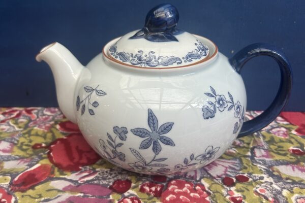 Kleine theepot Rorstrand decor Ost India