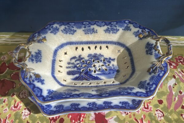 Rechthoekige Fruittest Wedgwood, Chusan