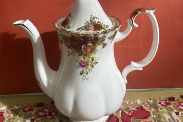 Grote Koffiepot Royal Albert, decor Old Country Roses