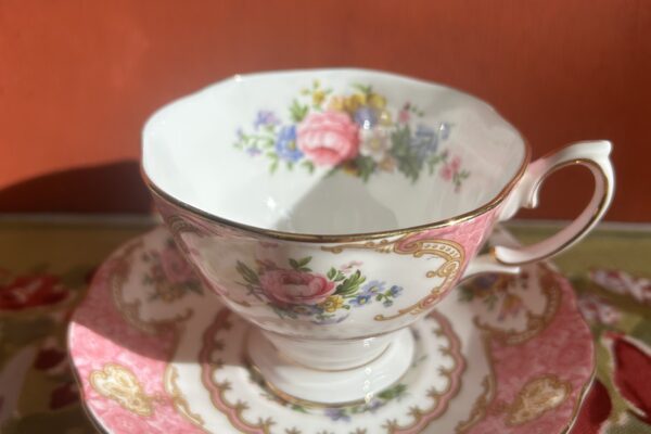 Herenkopje Royal Albert, lady Carlyle